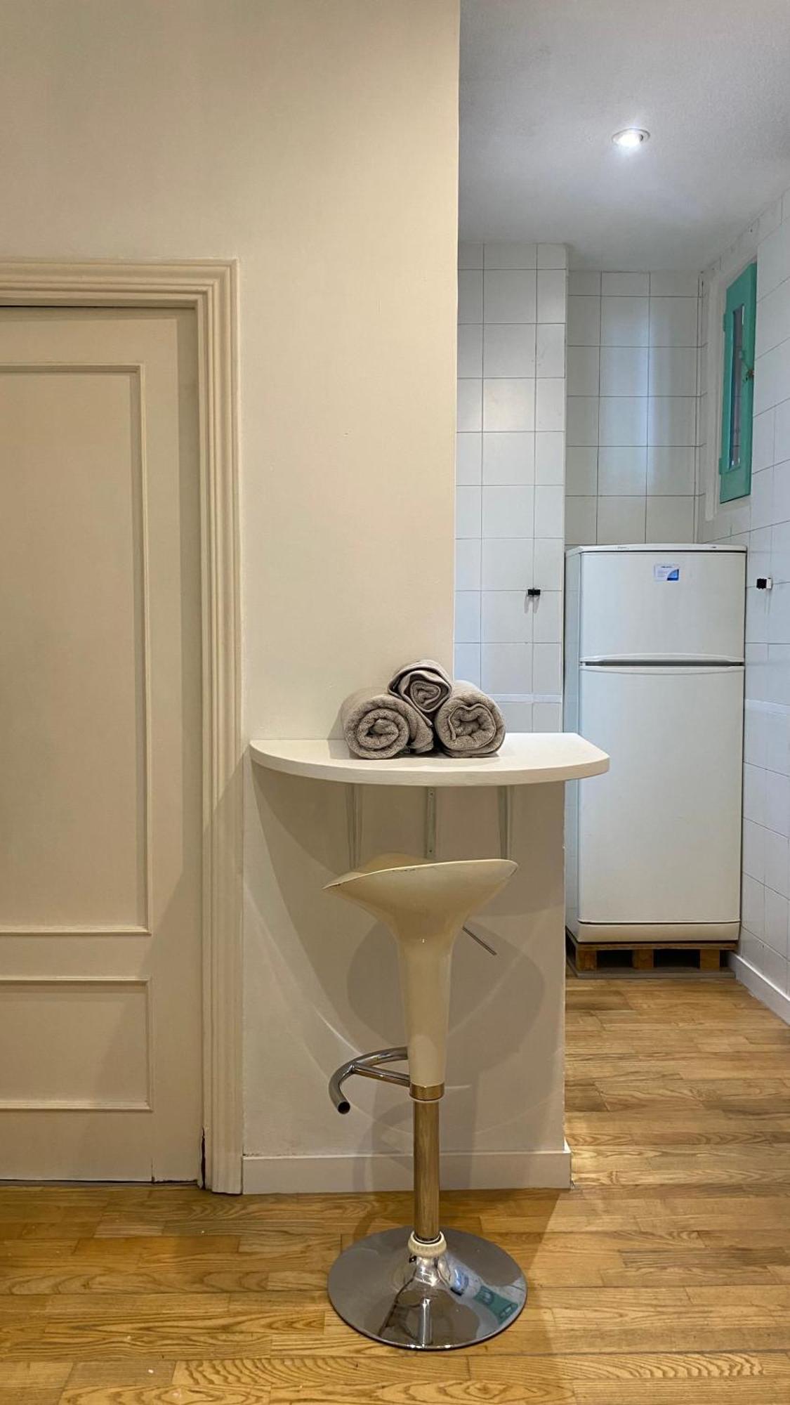 Apartamento En El Casco Antiguo Madrid Bagian luar foto