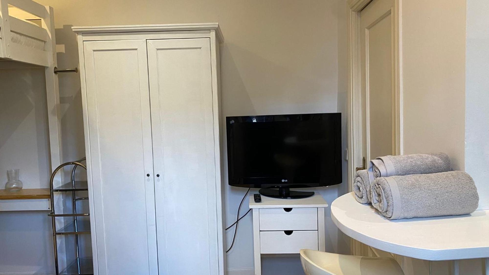 Apartamento En El Casco Antiguo Madrid Bagian luar foto